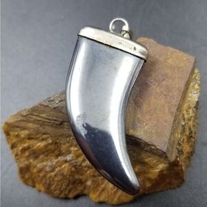 Beach faux shark tooth good luck charm necklace pendant well wishes jewelry P139